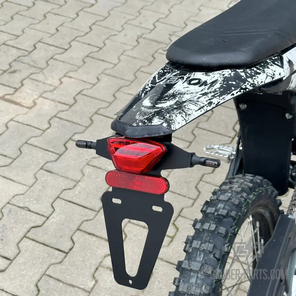 Kurzer Aluminium Kennzeichenhalter Mit Mini Blinker